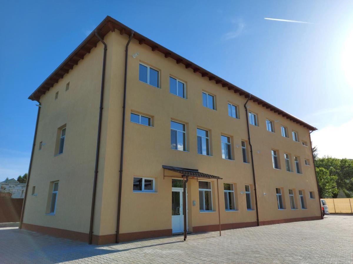 Apartamente Livada Râmnicu Vâlcea 外观 照片