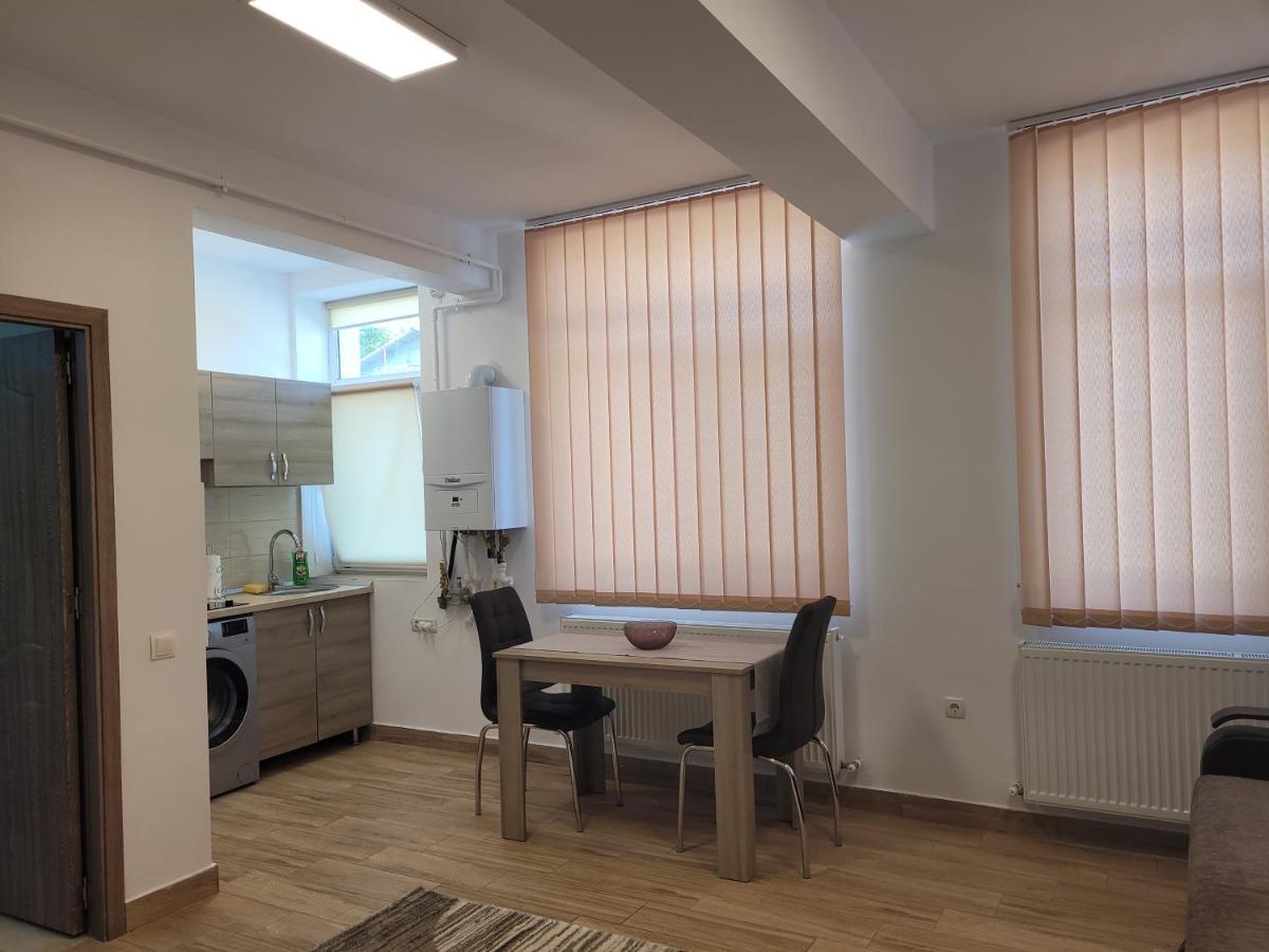 Apartamente Livada Râmnicu Vâlcea 外观 照片