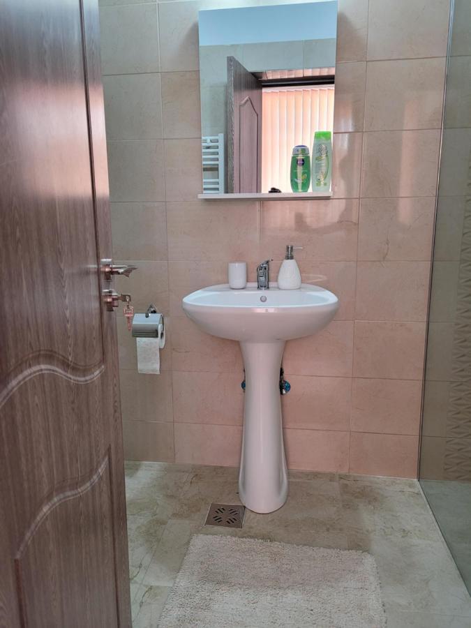 Apartamente Livada Râmnicu Vâlcea 外观 照片